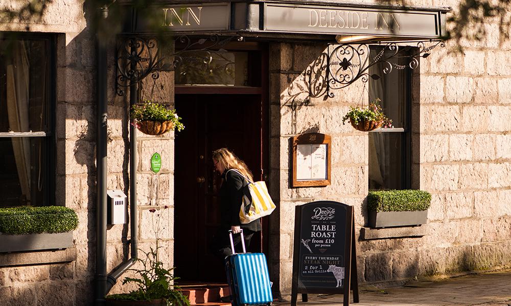 Balmoral Arms Hotel Ballater Eksteriør billede