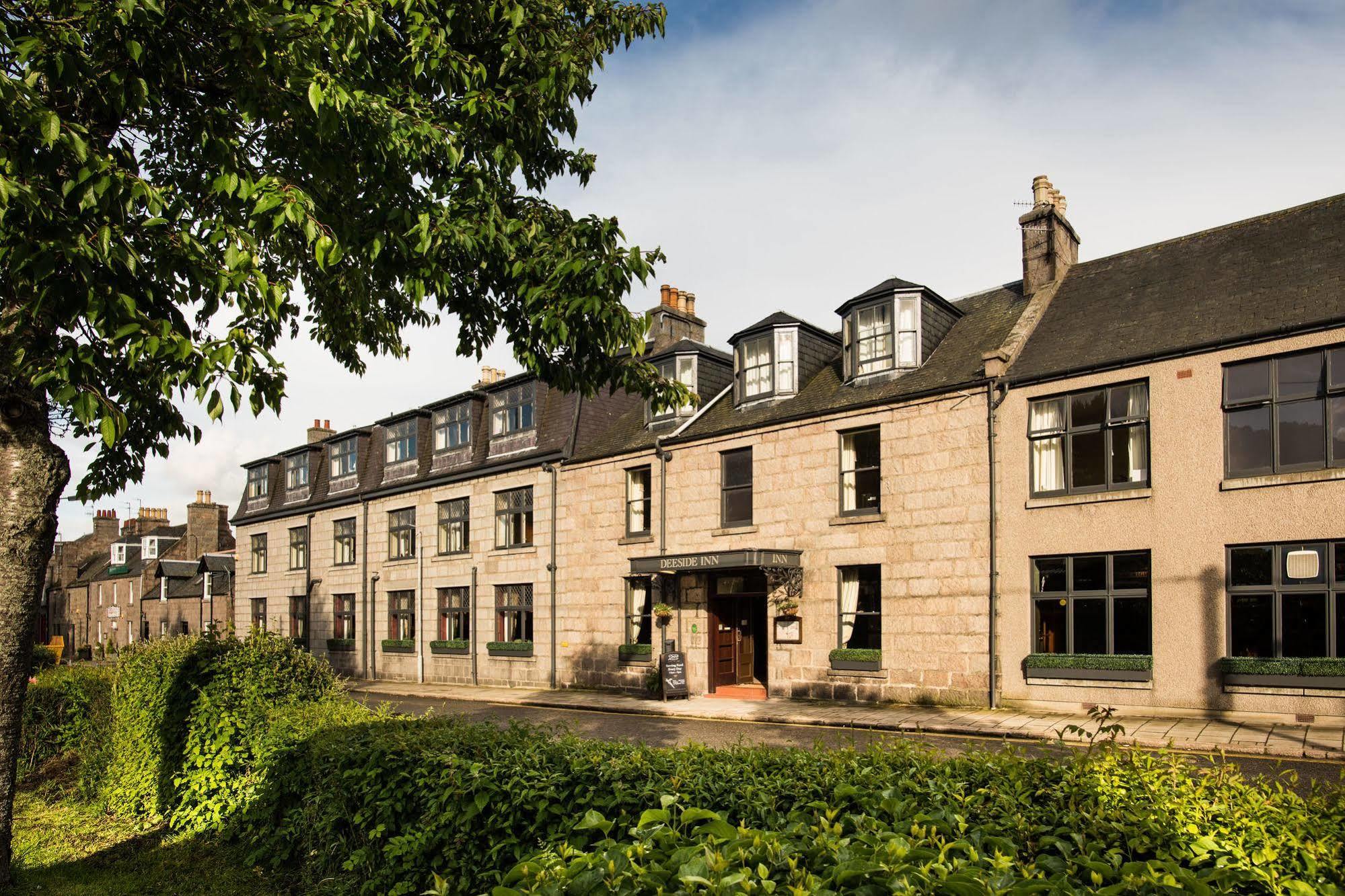 Balmoral Arms Hotel Ballater Eksteriør billede